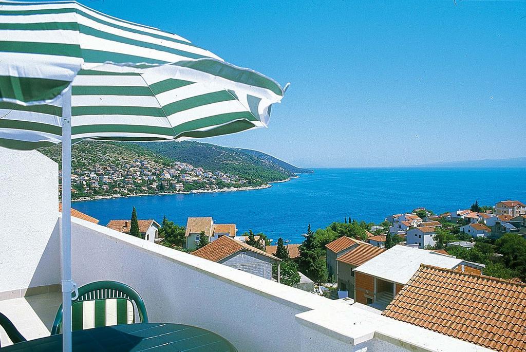 Apartment Villa Businci Trogir Eksteriør billede