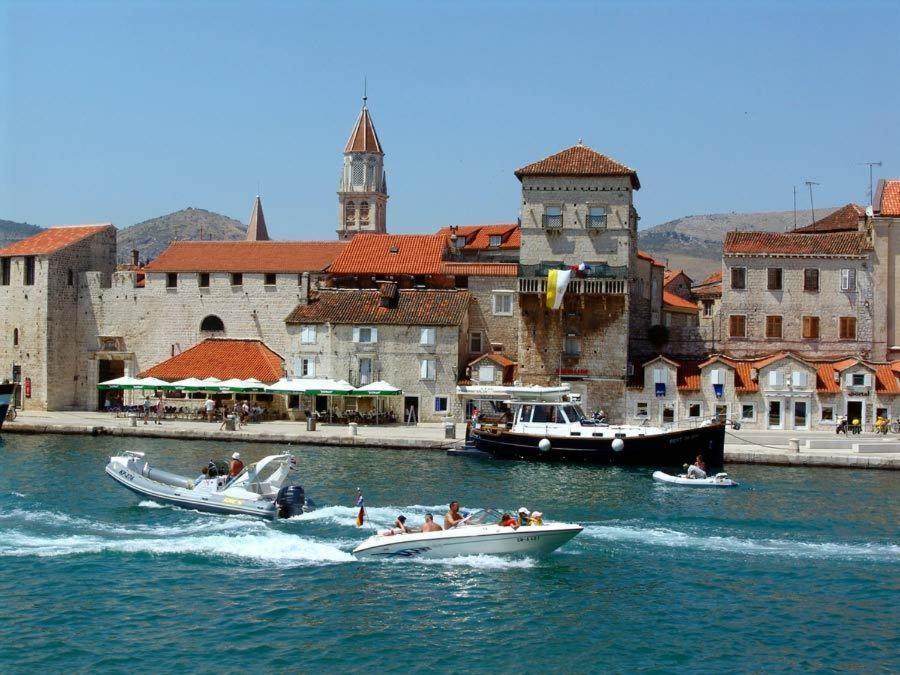 Apartment Villa Businci Trogir Eksteriør billede
