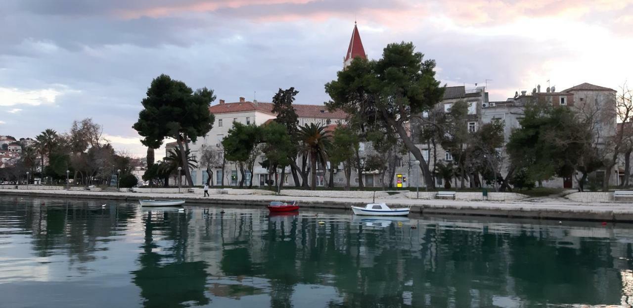Apartment Villa Businci Trogir Eksteriør billede